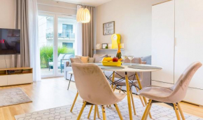 Marina Apartment - przy jeziorze, taras, TV55